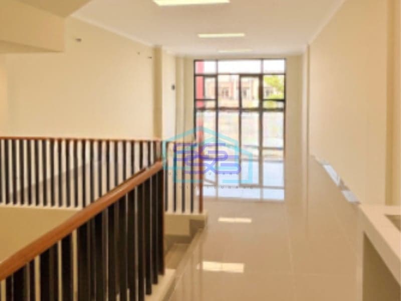 Disewakan Ruko 2 Lantai Luas Tanah  160 m² Lokasi di Gading Serpong Tangerang