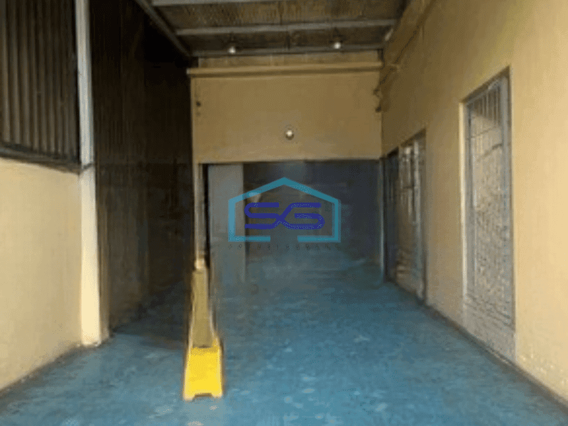 Dijual Gudang Turun Harga Luas Bangunan  504 m² Ada Lift Barang di Kamal Jakarta Utara