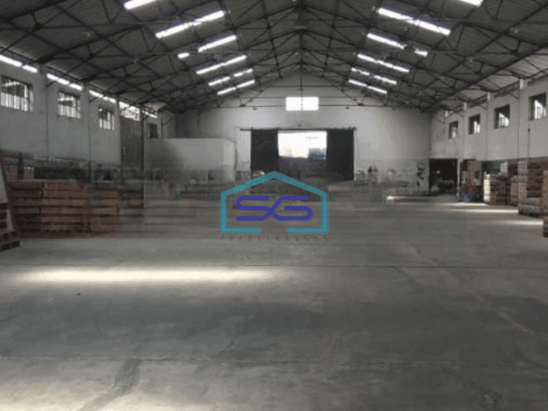 Disewakan Gudang Luas Bangunan 6000 m² Lokasi Pinggir Jalan Utama Kebakkramat Karanganyar