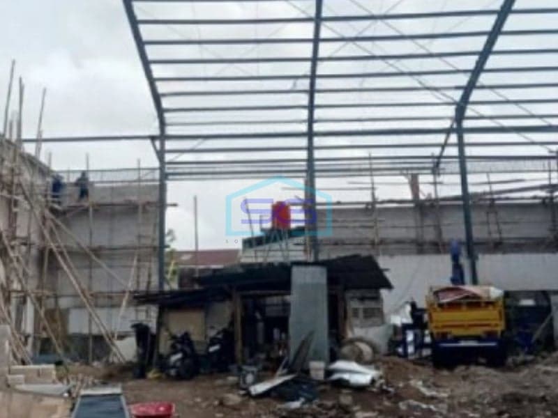 Disewakan Gudang Bangunan Baru Proses Bangun di Lik Kaligawe Semarang LB 1000m2