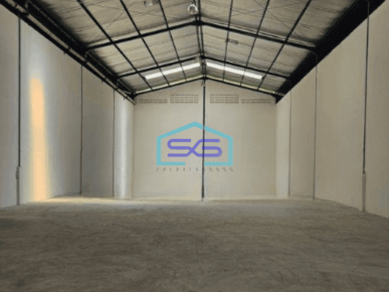 Disewakan Gudang Bangunan Baru Luas Bangunan  648 m² di Teluk Naga Tangerang