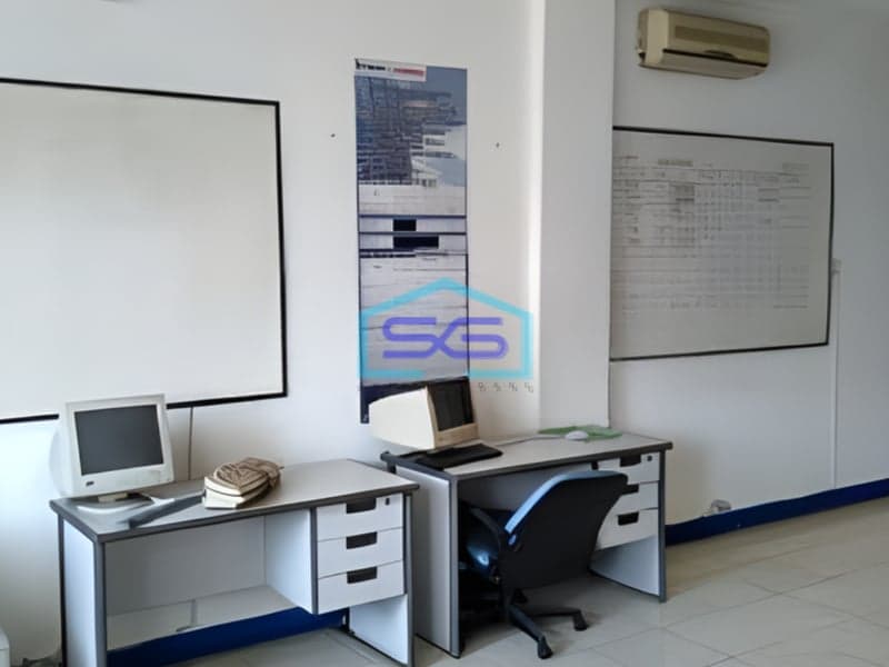 Disewakan Ruko Lokasi Strategis Luas Bangunan 140 m2 di Bekasi