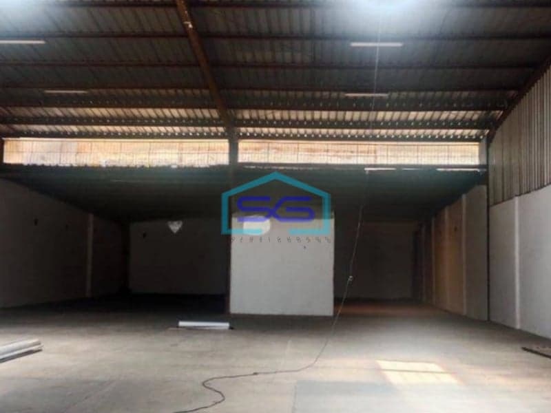 Disewakan Gudang Siap Pakai Bersih Di mainroad Kiaracondong Bandung