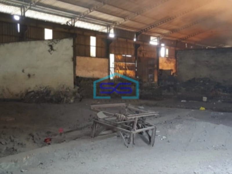 Dijual Pabrik Besi (Pengecoran) di jalan Raya Bakalan, Bugul Kidul, Pasuruan Luas Bangunan  6000 m²