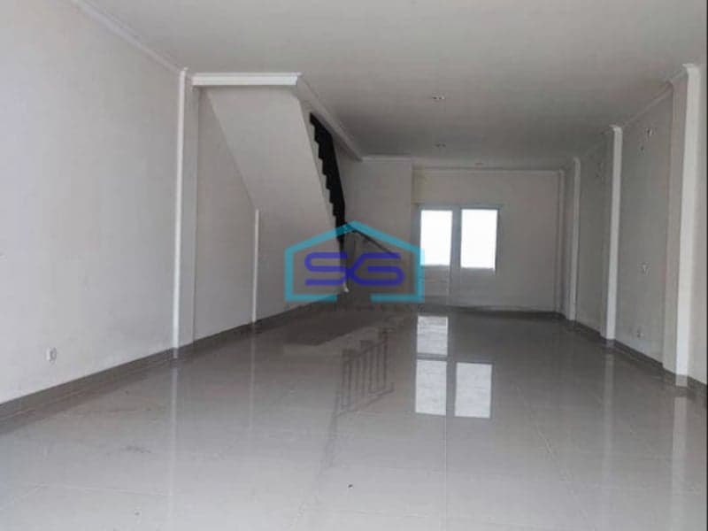 Disewakan 2 Ruko Gandeng Lokasi Karang Tengah Tangerang Luas 600m2