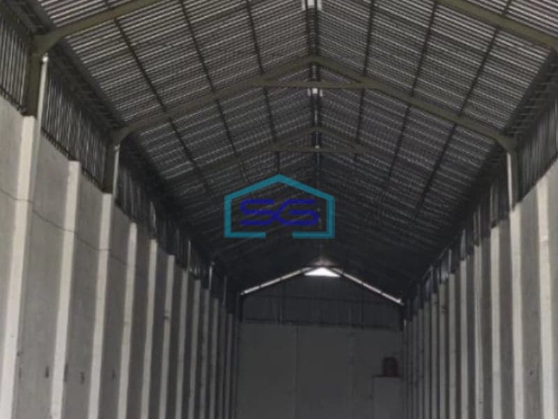 Disewakan Gudang Akses Container Luas Bangunan 1300 m²  di Sleman Yogyakarta