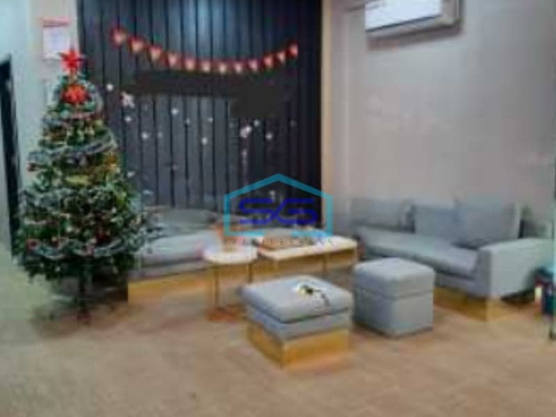 Disewakan Ruko 3 Lantai Luas Tanah 135 m² Lokasi Taman Palem Jakarta Barat