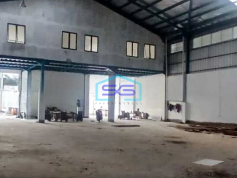 Disewakan Gudang Siap Pakai Bangunan Baru Siap Pakai 1,5 Lantai Bantar Gebang Bekasi Luas Bangunan  1200 m²