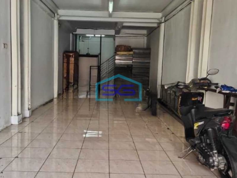 Dijual Ruko Lokasi Bebas Banjir Luas Bangunan 180 m² di Jelambar Jakarta Barat