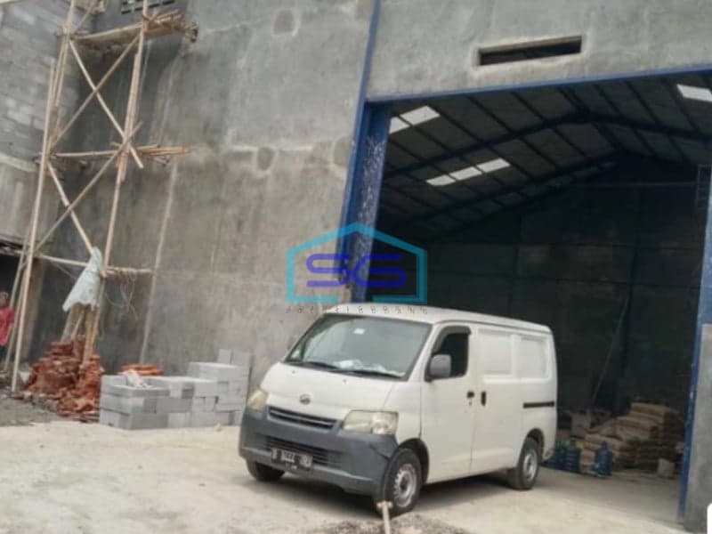 Disewakan Murah Gudang Kavling Dpr Cipondoh Tangerang LB 600m2