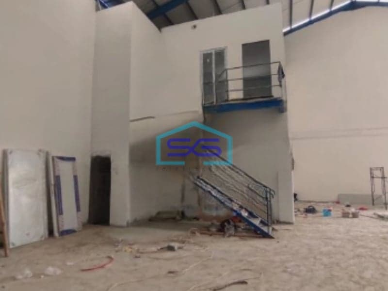 Disewakan Gudang Dan Office Di Kawasan Deltasilicon Cikarang Bekasi LT 1710m2