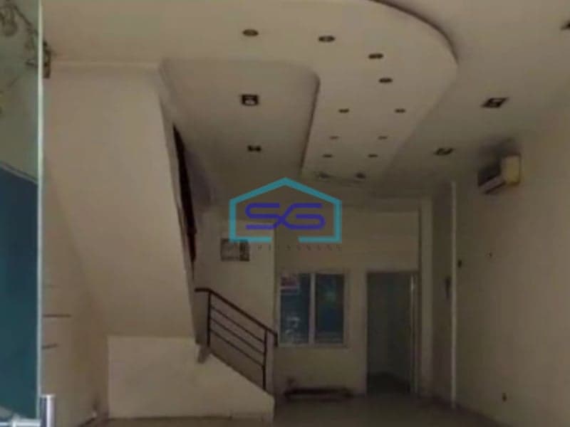 Dijual Ruko Sudah Renovasi Lokasi di Tangerang Luas Bangunan 200m2