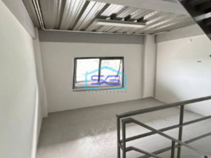 Disewakan Gudang Lokasi Bebas Banjir Luas Bangunan  230 m² di Tangerang