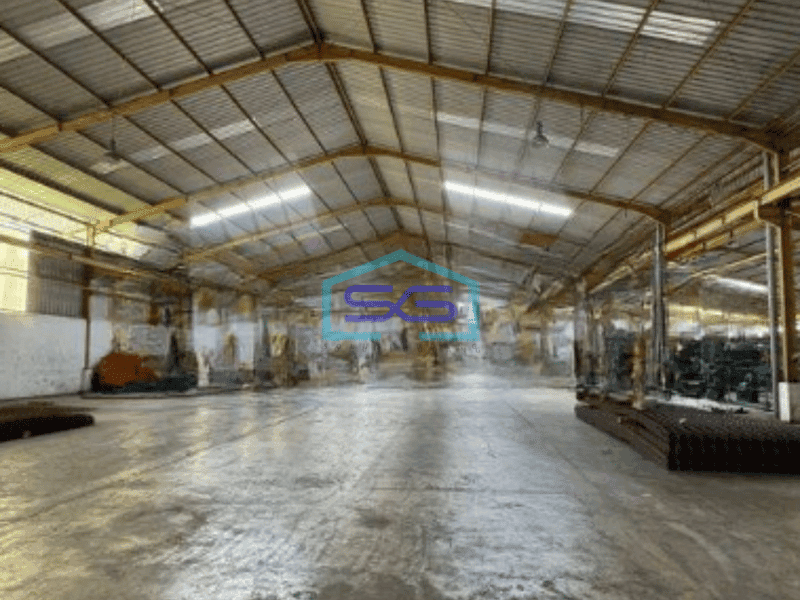 Dijual Pabrik Akses Container 40 Feet Luas Bangunan 9066 m² di Menganti Gresik