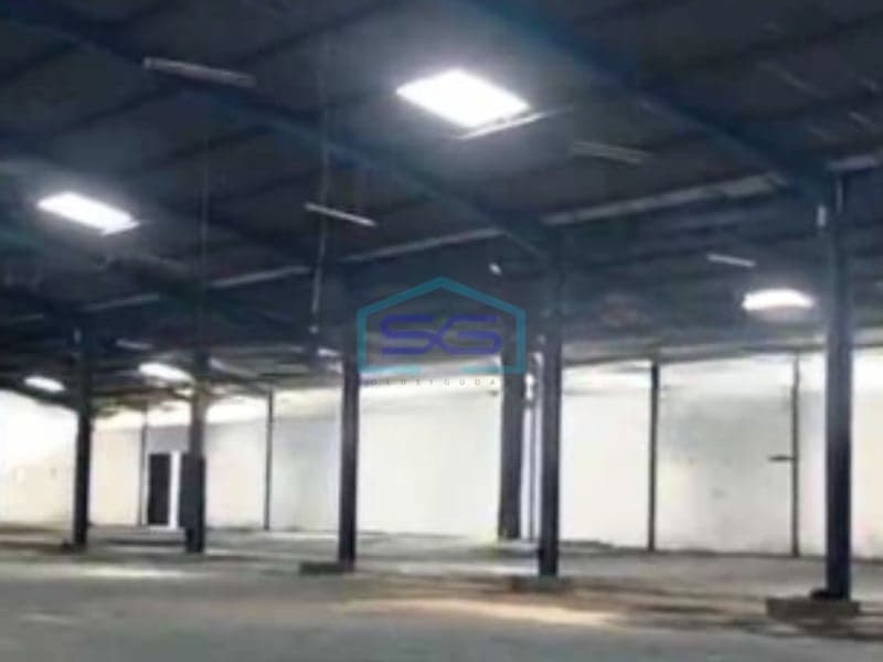 Disewakan Gudang Akses Container 40 Feet Luas Bangunan 3600 m² Lokasi Bebas Banjir di Jatake Tangerang