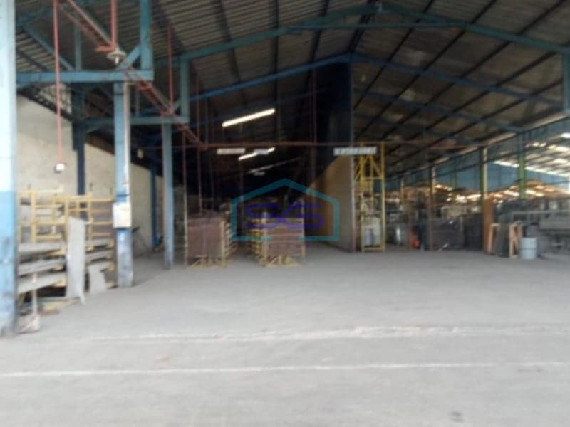 Dijual Gudang Akses Mudah Jalan Raya Bogor Cibinong Luas Tanah 90000m2