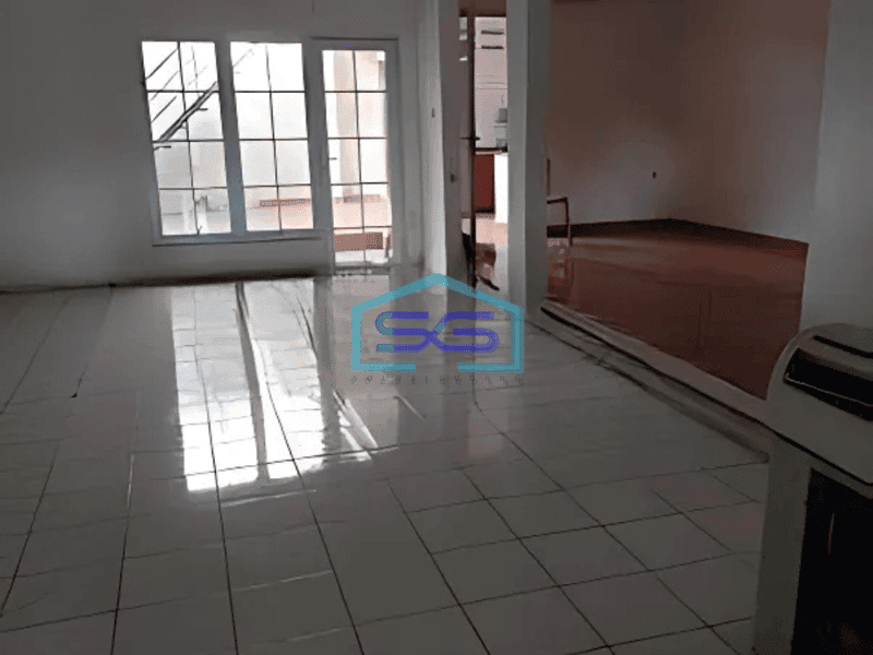 Disewakan Ruko tempat Usaha Sangat Strategis di Jalan Boulevard Graha Raya Bintaro Jaya Serpong Tangerang Selatan