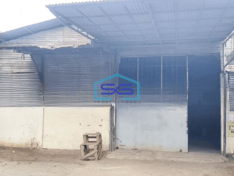 Disewakan Gudang Luas Bangunan  900 m² Lokasi Pinggir Jalan Utama Cipondoh Tangerang