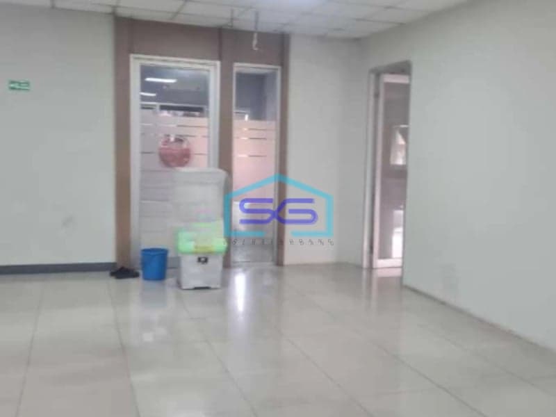 Disewakan Gudang Luas Bangunan 2320 m² Lokasi Bebas Banjir di Karawaci Tangerang