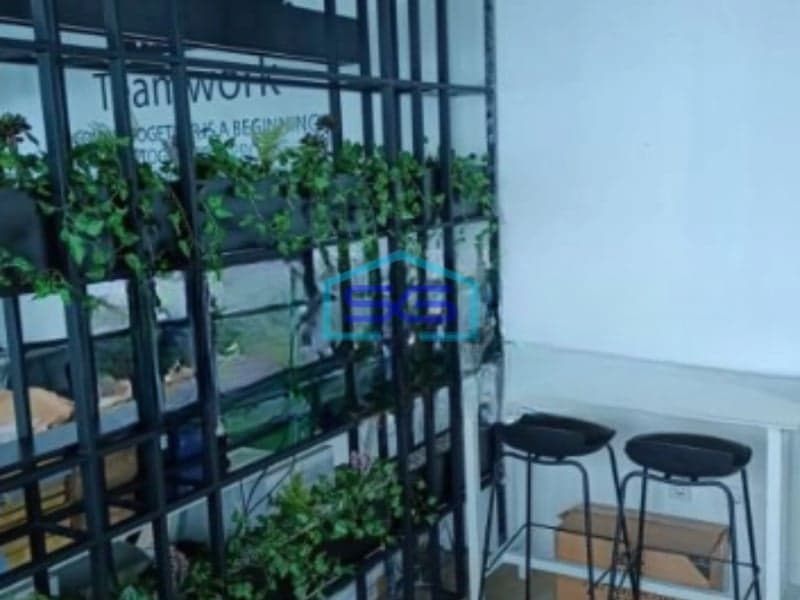 Disewakan Kantor Luas Bangunan 175 m² Lokasi Strategis di Tanjung Duren Jakarta Barat