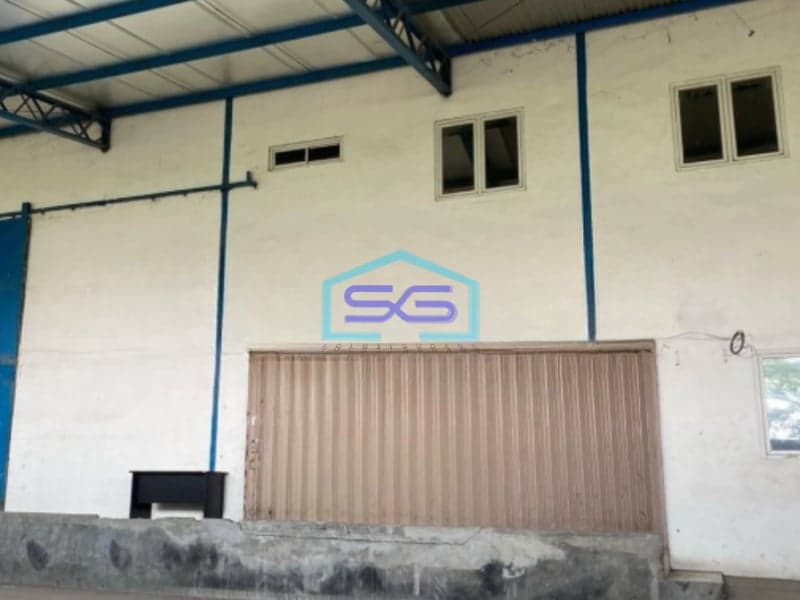 Disewakan Gudang Ada Loading Dock Luas Bangunan  2800 m² Lokasi Semarang Barat