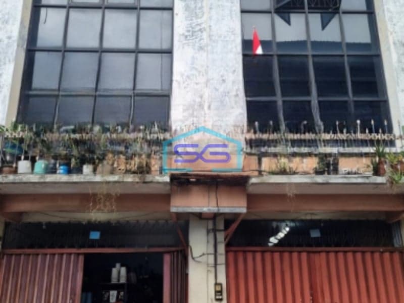 Dijual Ruko 3 Lantai Luas Bangunan  400 m² Lokasi Bebas Banjir di Surabaya