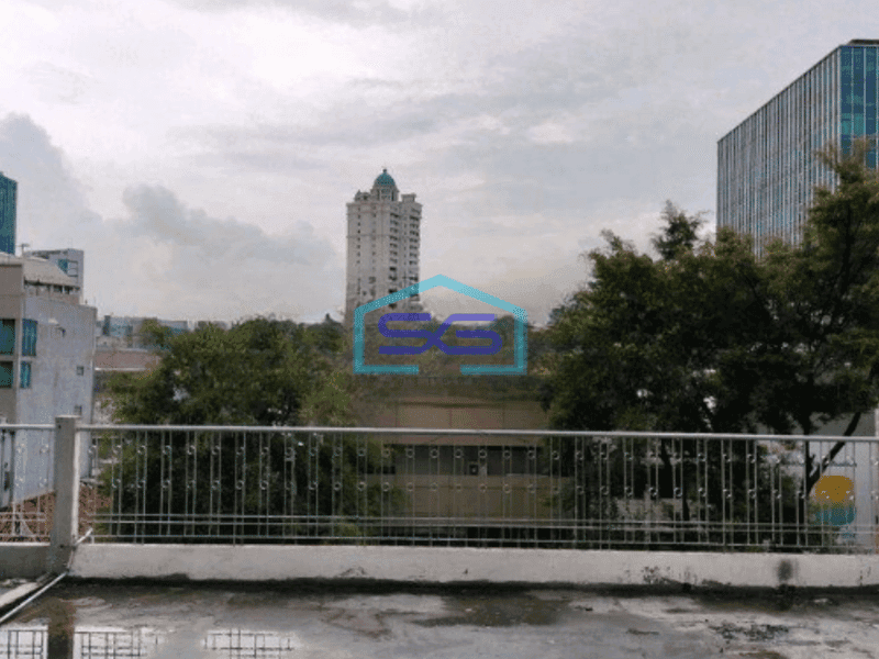 Disewakan Ruko Lokasi Strategis di Samping Metro Tanah Abang Luas Tanah 245 m²