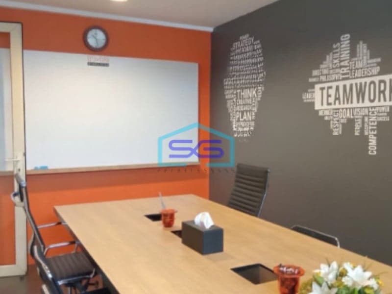 Dijual Kantor 4 Lantai Siap Pakai Lokasi di Menteng Jakarta Pusat LB 734m2