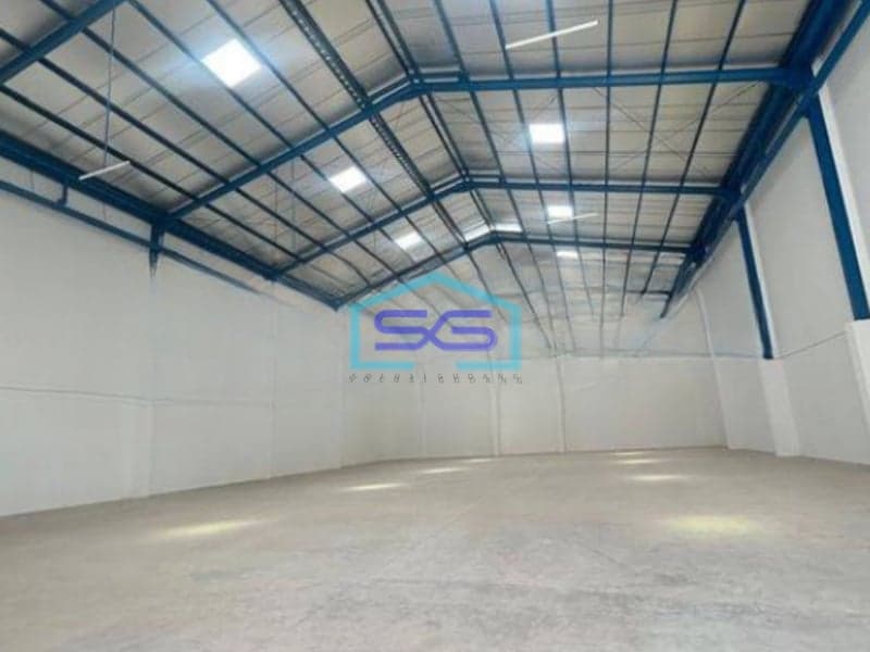 Disewakan Gudang Cipondoh. Kav Dpr.  Tangerang Luas Tanah 800 m²