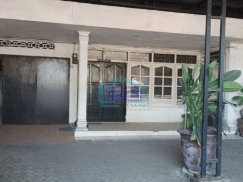 Dijual Ruang Usaha Komersial Jl sulawesi Surabaya Pusat Luas Bangunan 400 m²