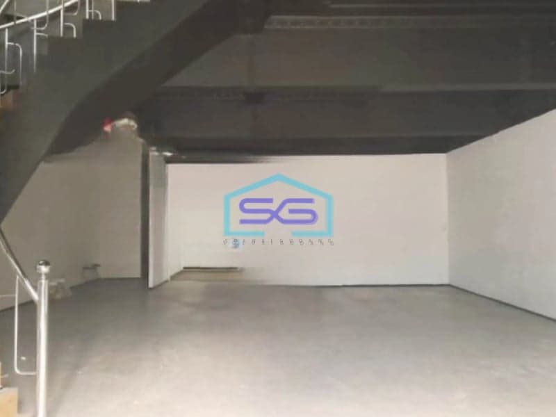 Disewakan Ruko Siap Huni Dan Strategis di Klojen Malang Luas Bangunan 300m2