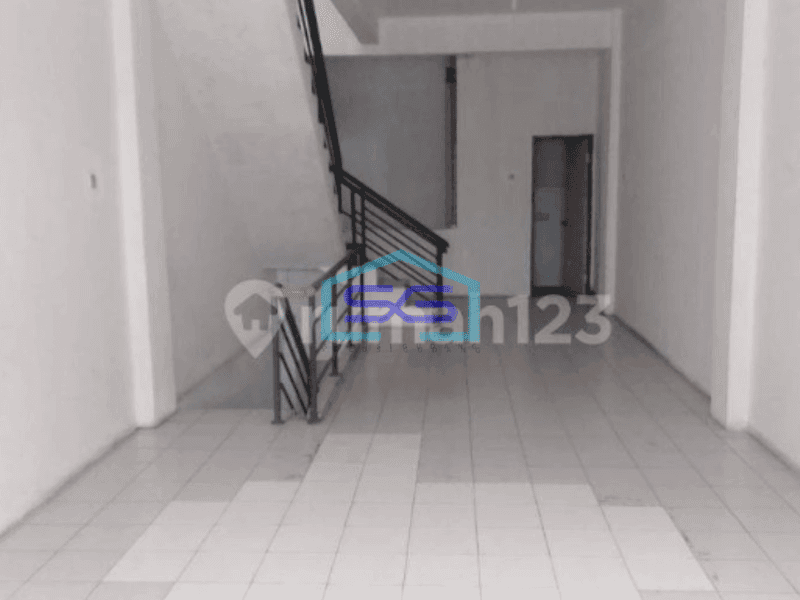 Disewakan Ruko Cocok Untuk Usaha Luas Bangunan 234 m² di Asemka Jakarta Barat