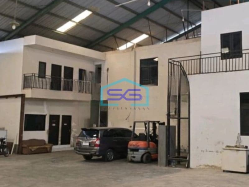 Disewakan Gudang Lokasi Bebas Banjir di Tandes Surabaya Luas Tanah  2130 m²