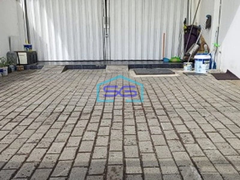 Dijual Ruko 4 Lantai Siap Pakai Cocok Untuk Gudang di Roxy Jakarta Pusat LB 346m2