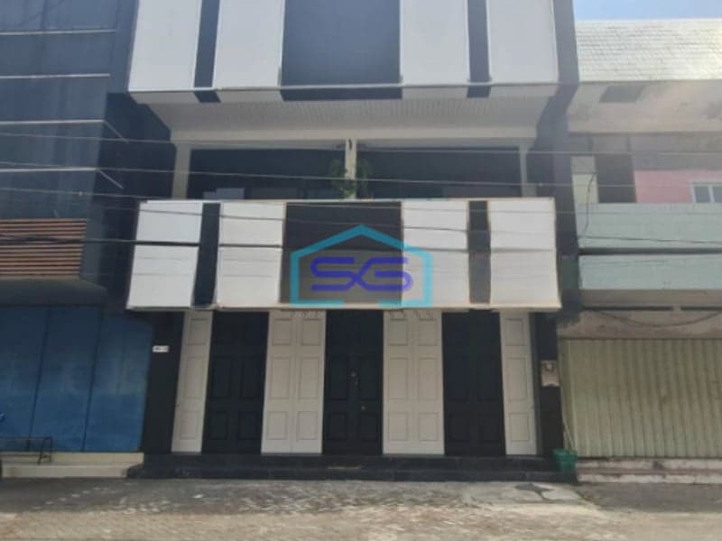 Dijual Ruko Ddengan Interior Terbaik dan Termewah di Pusat Pertokoan dan Perkantoran Solo Baru LB 200m2