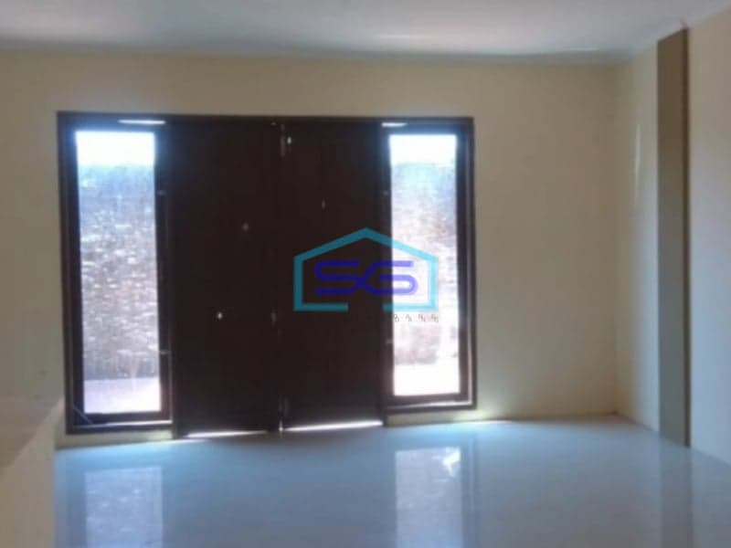 Dijual Ruko Strategis Dekat Jalan Slamet Riyadi Solo Bebas Banjir LB 1180m2