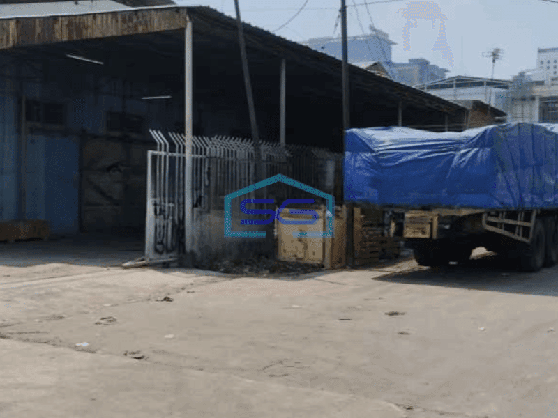 Diseewakan Gudang Di Pluit Jakarta Utara Luas Tanah 1600 m²