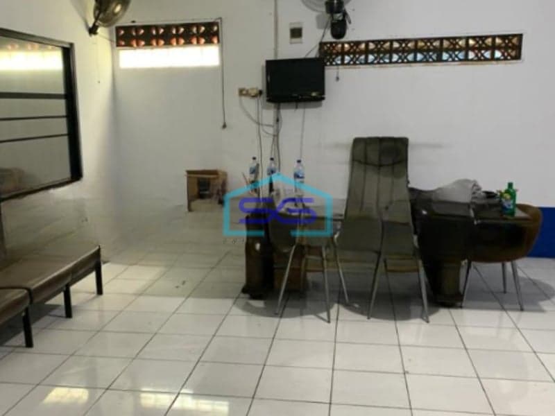 Disewakan Ruko Lokasi Pinggir Jalan Raya Luas Bangunan  500 m² di Tangerang