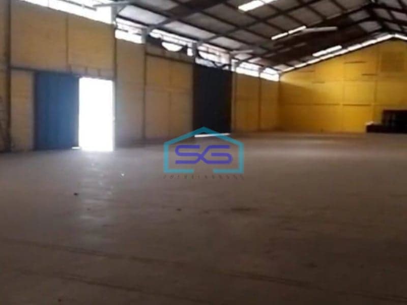 Disewakan Gudang Dan Kantor Bagus Strategis Siap Pakai di Cimahi LT 2300m2