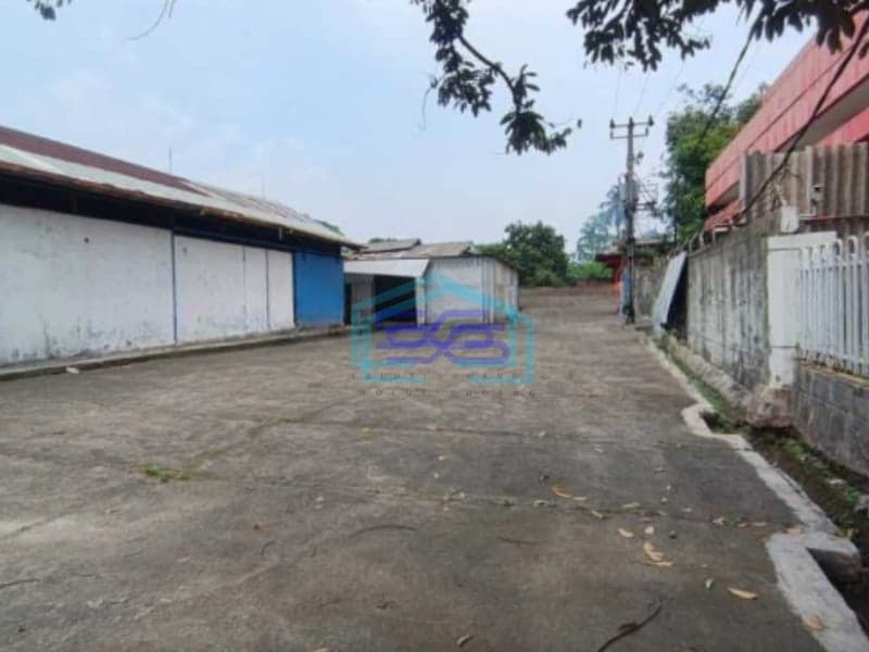 Disewakan gudang di Alternatif Cileungsi Cibubur (Transyogi) Bogor Luas Bangunan  400 m²