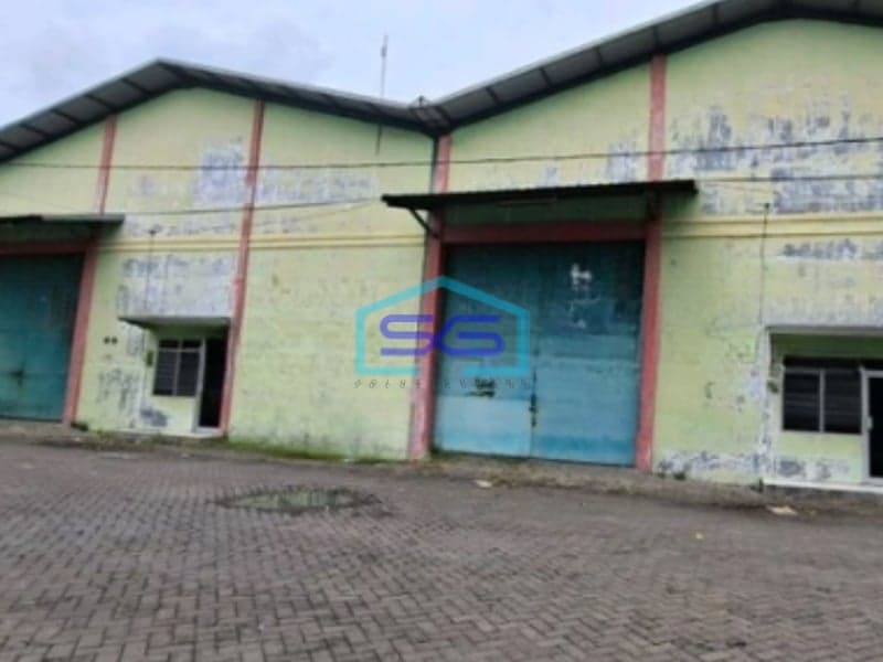 Disewakan Gudang Akses Container Luas Tanah  1200 m² Lokasi Bebas Banjir Siap Huni di Sidoarjo