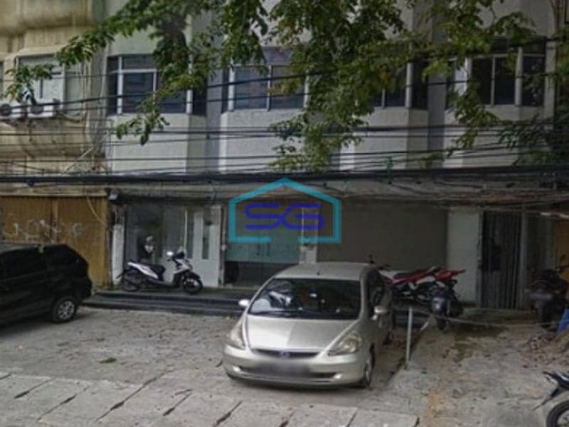 Dijual Ruko Cocok Untuk kKantor dan Usaha di Tanah Abang Jakarta Pusat LB 350m2
