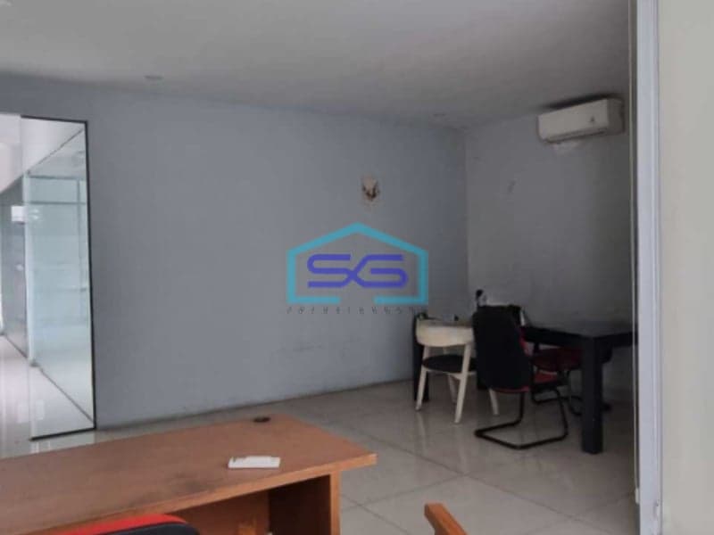 Disewakan Ruko Luas Tanah  300 m² Lokasi Pluit Jakarta Utara