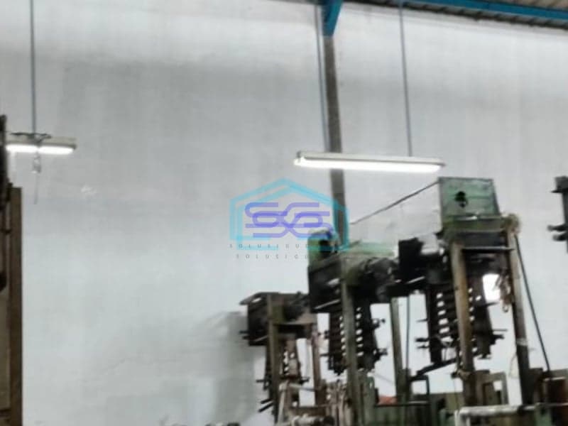 Di jual gudang di jl.Caringin ,50 mtr dr jalan kopo Caringin, Bandung Luas Bangunan  550 m²