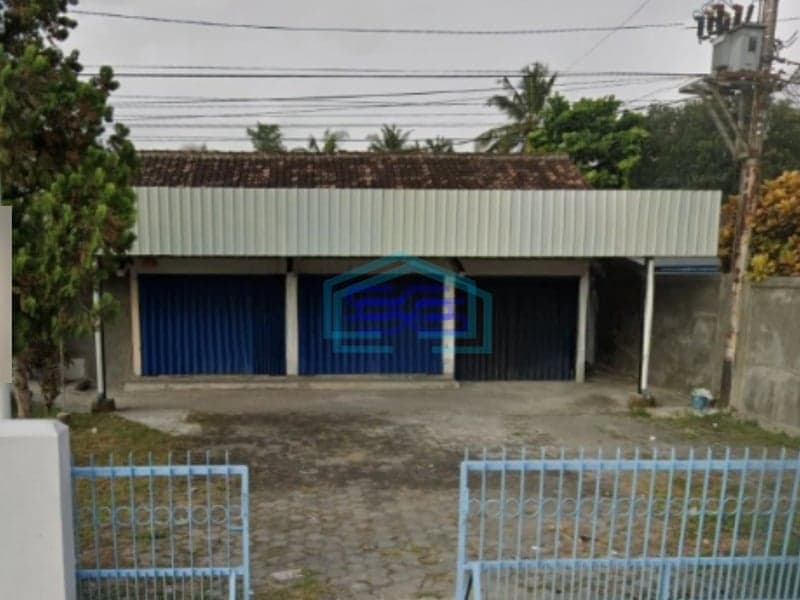Disewakan Ruang Usaha Cocok Untuk Usaha Bank DI Sleman Jogja Luas Bangunan  70 m²