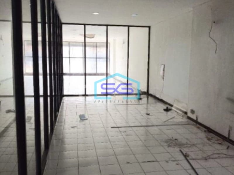 Disewakan Ruko 2 Lantai Luas Bangunan 360m2 di Jl Beteng Semarang