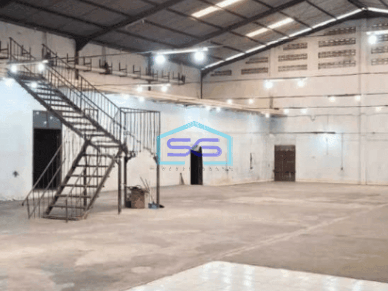Disewakan Gudang Besar Gayamsari Semarang Tanah 2200m2 Cocok untuk Industri Padat Karya