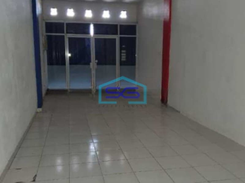 Di Sewakan Ruko Daerah Komersil Pondok Ranji Tangerang Selatan Luas Bangunan  180 m²
