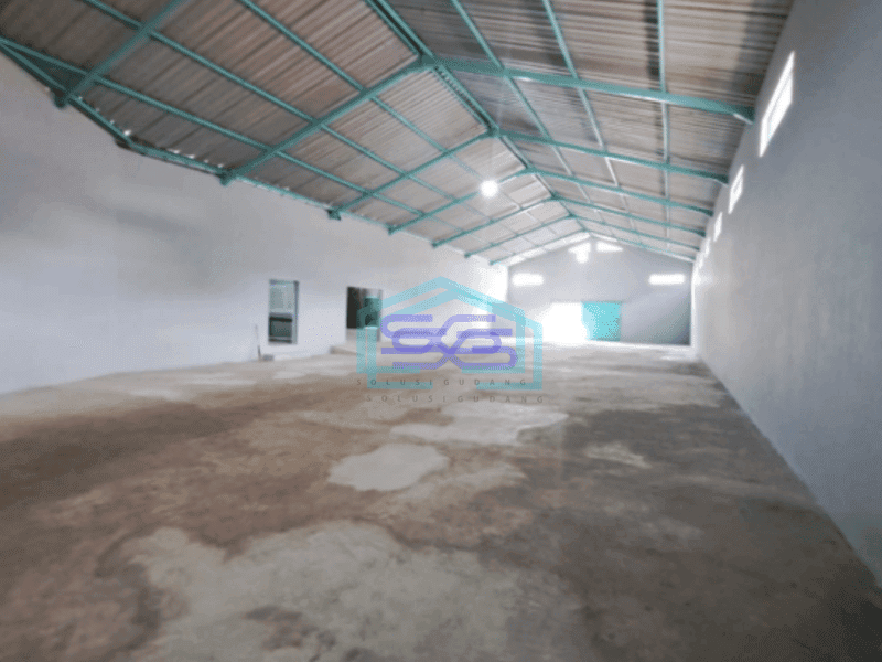 Disewakan Gudang Akses Container di Pabelan Solo