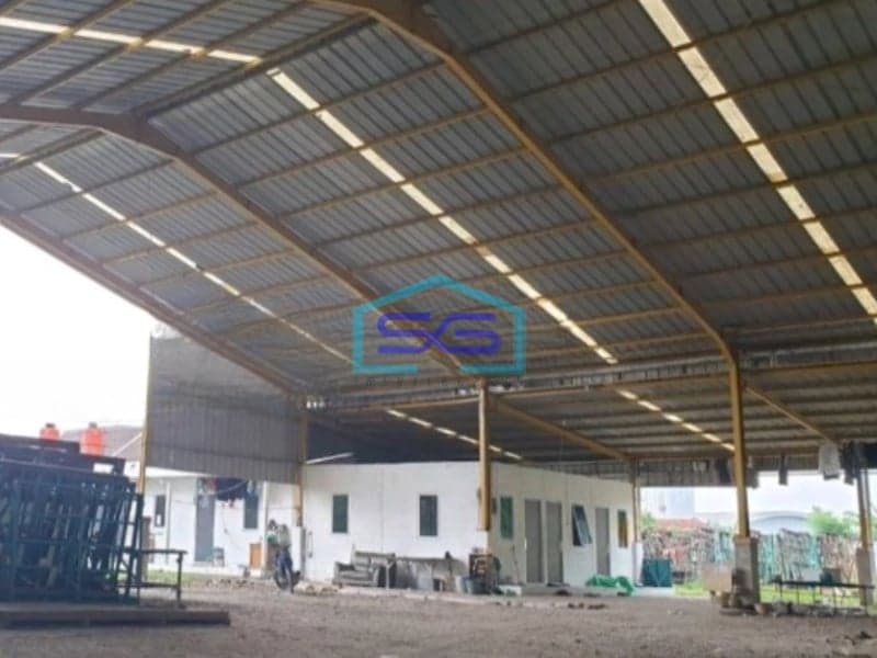Dijual Cepat Gudang Luas Tanah  3076 m² Lokasi di Tangerang